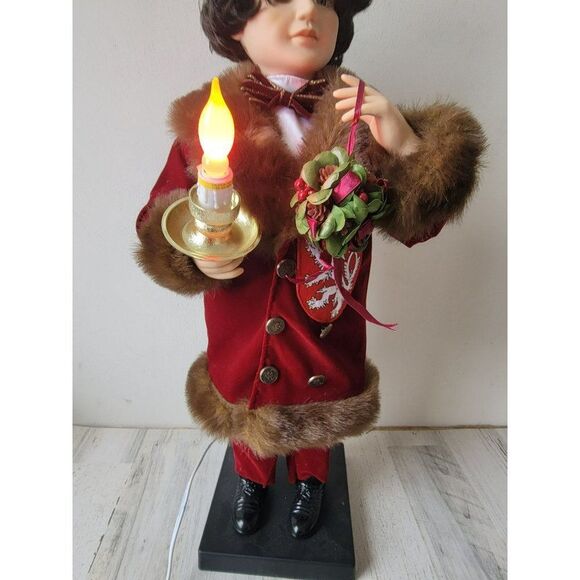 Traditions Victorian motionette couple Man red suit animated xmas decor - Picture 4 of 14